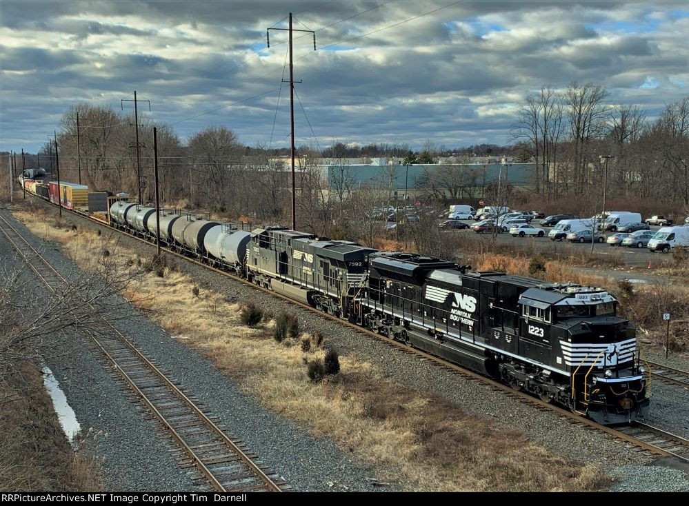 NS 1223